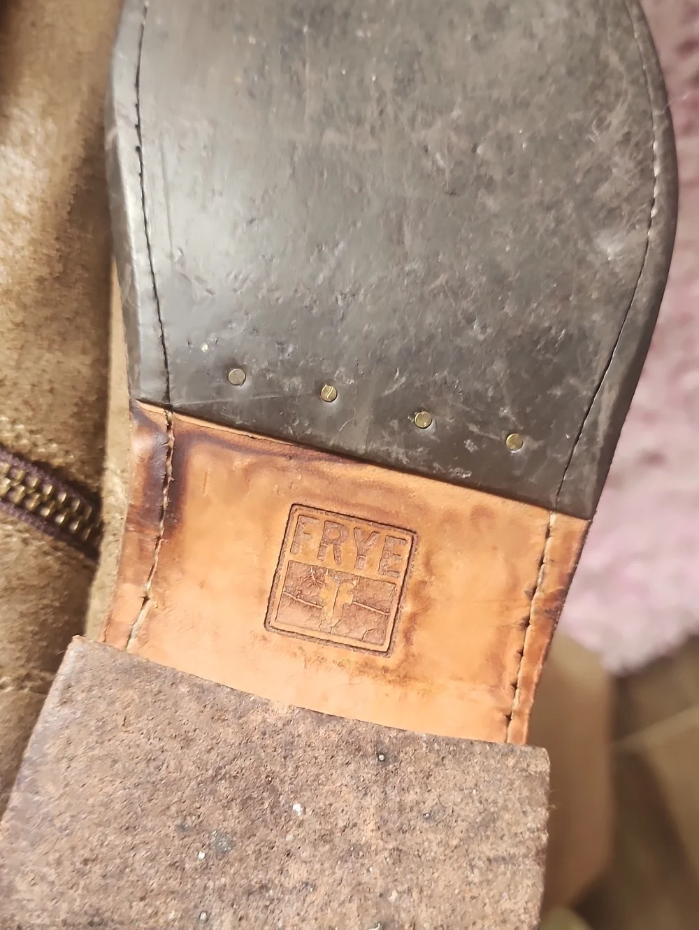 ♥️EUC KNEE HIGH Frye Chestnut Leather Heel Boots!!!
